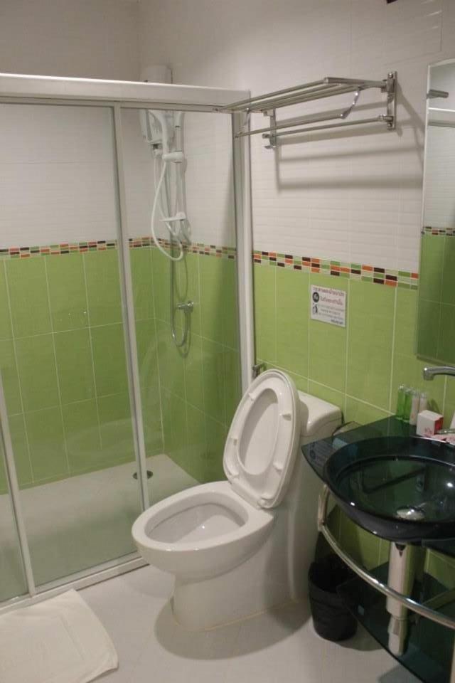Bk Place Hotel Bueng Kan Exterior foto